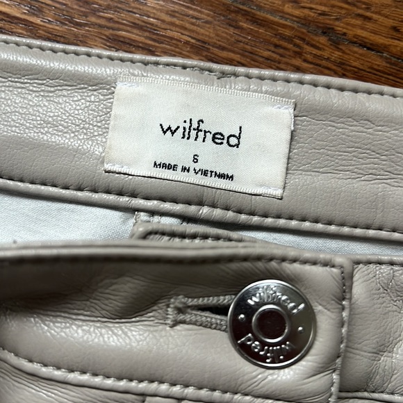 Aritzia Melina Pant (Vegan Leather) in Light Taupe Size 6 - Picture 2 of 4